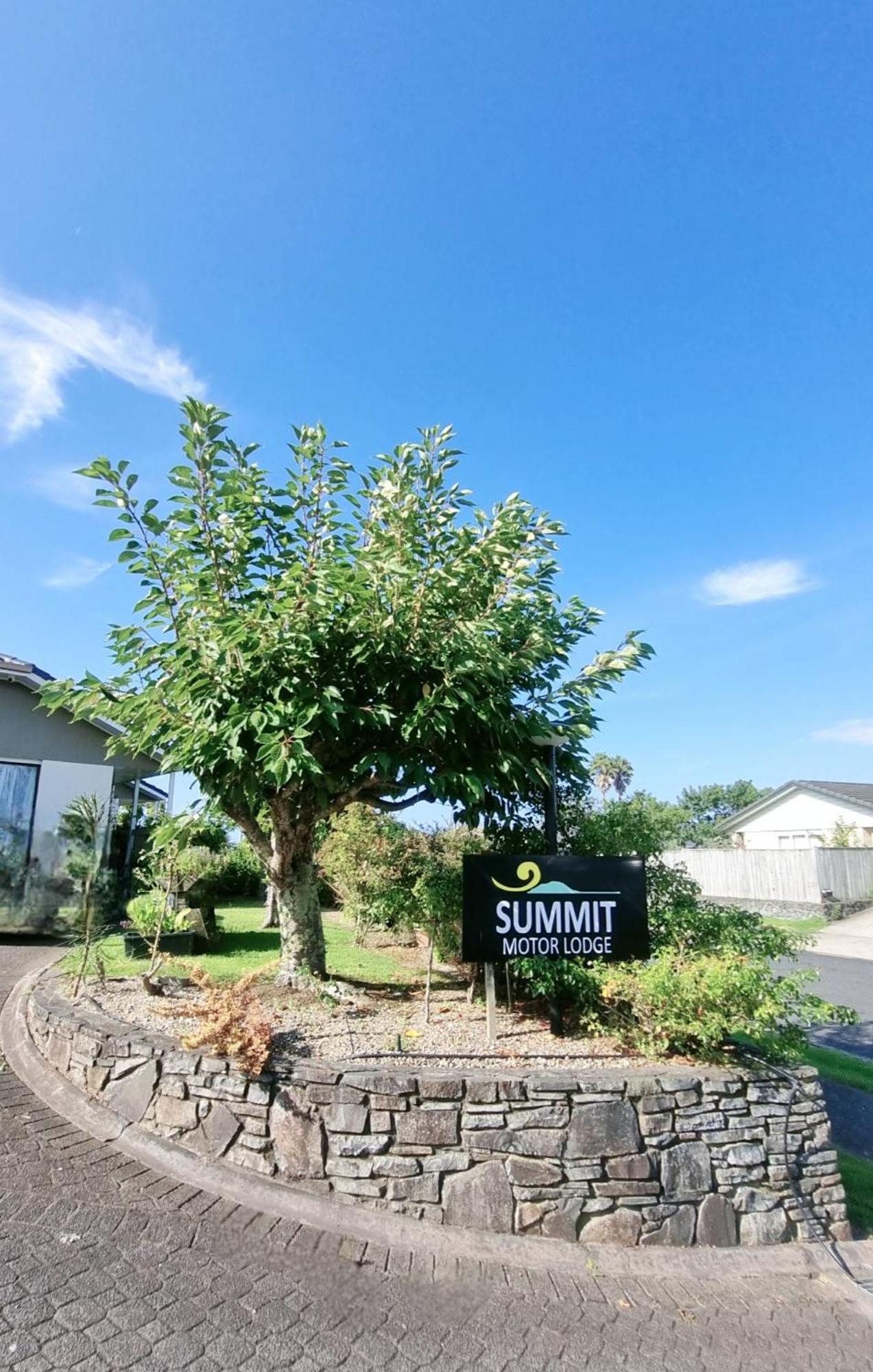 Summit Motor Lodge Tauranga Exteriör bild